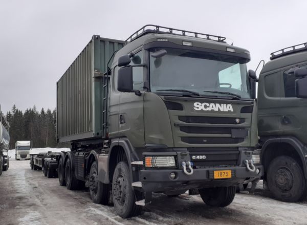 Puolustusvoimien Scania G490
Puolustusvoimien Scania G490 täysperävaunuyhdistelmä.
Avainsanat: Puolustusvoimat PV Scania G490 ABC Hirvaskangas