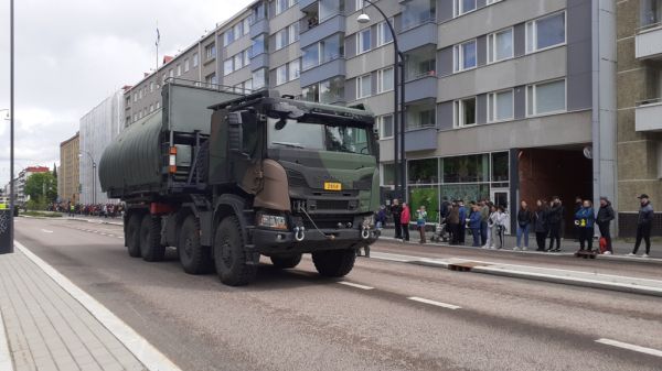 Puolustusvoimien Scania
Puolustusvoimien Scania ponttooniajoneuvo.
Avainsanat: Puolustusvoimat PV Scania Ponttooniajoneuvo