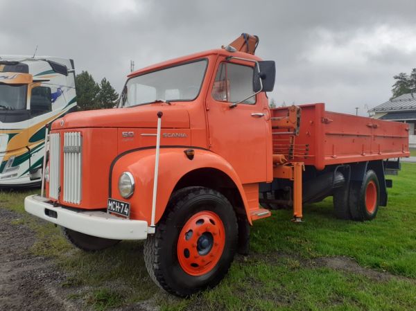 Scania 50
Nosturilla varustettu Scania 50 kuorma-auto.
Avainsanat: Scania 50 Perho25