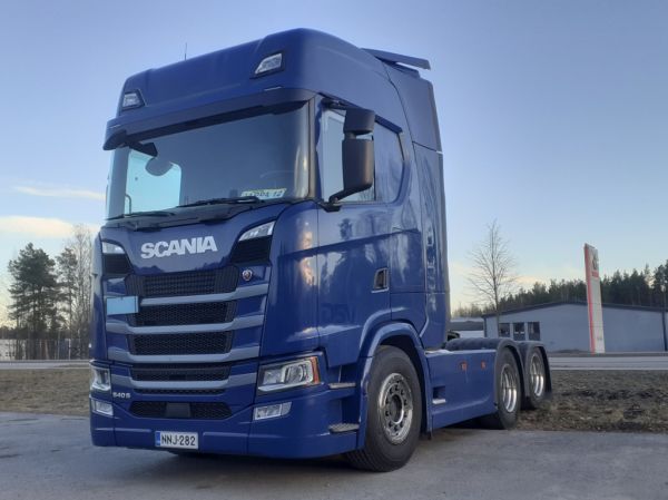 Scania 540S
Scania 540S rekkaveturi.
Avainsanat: Scania 540S Neste Jappa12