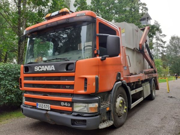 Scania 94D
Scania 94D vaihtolava-auto.
Avainsanat: Scania 94D