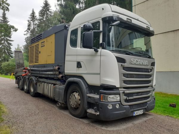 Scania G490
Scania G490 porausauto.
Avainsanat: Scania G490