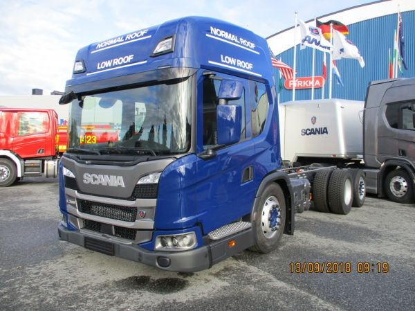 Scania L360
Scania L360 kuorma-auton alusta esittelyssä Tampereella.
Avainsanat: Scania L360