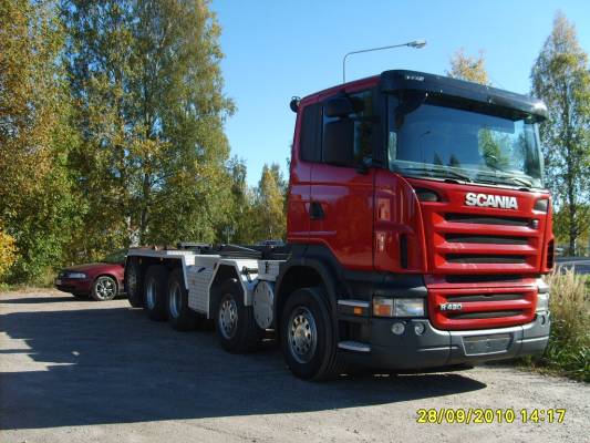 Kosken Megawatin Scania R420
Kosken Megawatti Oy:n Scania R420 koukkulava-auto.
Avainsanat: Megawatti Scania R420