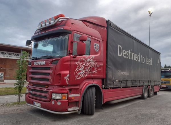 Scania R440
Scania R440 rahtiauto.
Avainsanat: Scania R440 Hirvaskangas