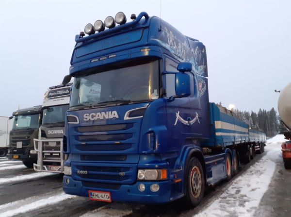 Scania R500
Scania R500 b-juna.
Avainsanat: Scania R500 ABC Hirvaskangas B-juna