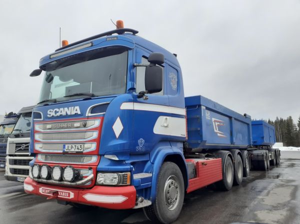 Scania R730
Scania R730 sorayhdistelmä.
Avainsanat: Scania R730 ABC Hirvaskangas