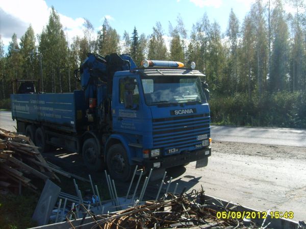 Seinäjoen Kiintorakenteen Scania 113
Seinäjoen Kiintorakenne Oy:n nosturilla varustettu Scania 113.
Avainsanat: Seinäjoen Kiintorakenne Scania 113