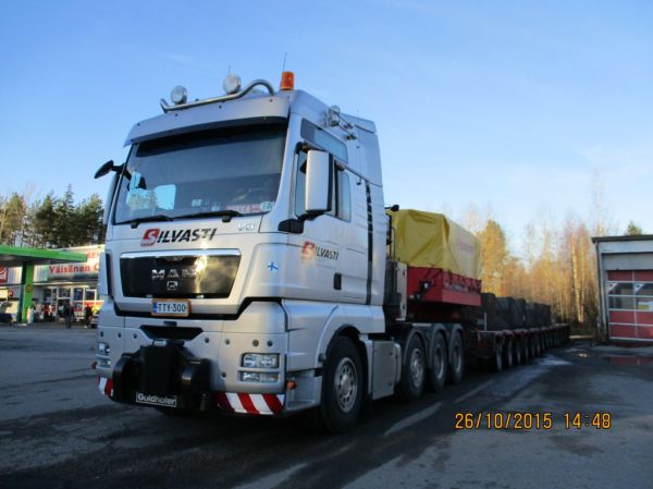 Silvasti Heavyn MAN TGX 41.680
Silvasti Heavy Oy:n MAN TGX 41.680 lavettiyhdistelmä.
Avainsanat: Silvasti Heavy MAN TGX 41.680 Pekka