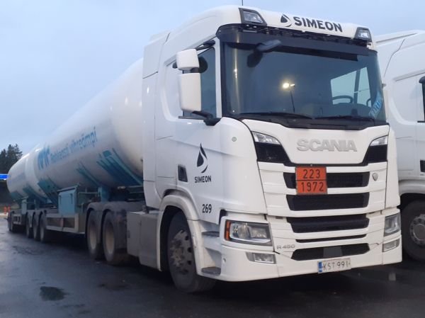 Klikkaa kuvaa nähdäksesi se täysikokoisena
==============
Simeonin Scania R450
Kiitosimeon Oy:n Scania R450 b-juna.
Avainsanat: Kiitosimeon Simeon Scania R450 ABC Hirvaskangas 269 B-juna Raittinen Simeonin Scania R450
Kiitosimeon Oy:n Scania R450 b-juna.
Avainsanat: Kiitosimeon Simeon Scania R450 ABC Hirvaskangas 269 B-juna Raittinen