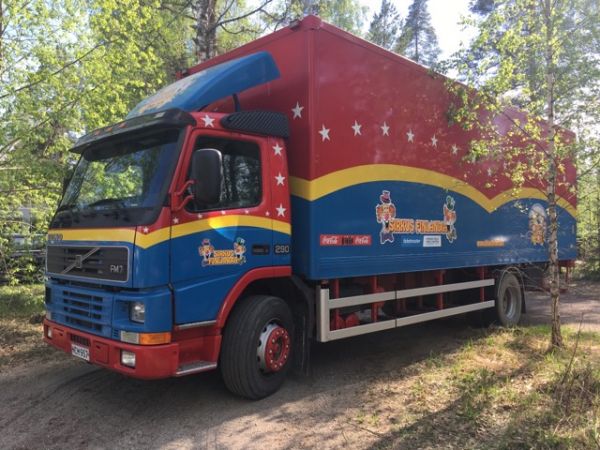 Sirkus Finlandian Volvo FM7
Sirkus Finlandian Volvo FM7.
Avainsanat: Finlandia Volvo FM7