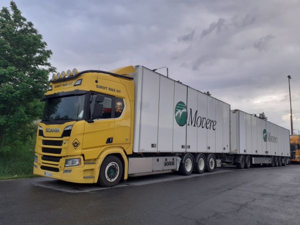 Klikkaa kuvaa nähdäksesi se täysikokoisena
==============
Sirot R&E Oy:n Scania R770
Sirot R&E Oy:n Scania R770 täysperävaunuyhdistelmä.
Avainsanat: Sirot Scania R770 Movere ABC Hirvaskangas Sirot R&E Oy:n Scania R770
Sirot R&E Oy:n Scania R770 täysperävaunuyhdistelmä.
Avainsanat: Sirot Scania R770 Movere ABC Hirvaskangas