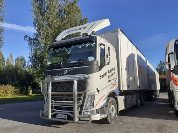 Soinin Kuljetus&Koneen Volvo FH500
Soinin Kuljetus&Kone Oy:n Volvo FH500 täysperävaunuyhdistelmä.
Avainsanat: Soinin Kuljetus&Kone Shell Hirvaskangas Volvo FH500 Posti