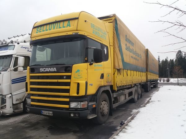 Suomen Selluvilla-Eristeen Scania
Suomen Selluvilla-Eriste Oy:n Scania täysperävaunuyhdistelmä.
Avainsanat: Suomen-Selluvilla-Eriste Scania