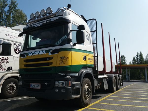 Szepaniakin Scania
Szepaniak Oy:n Scania puutavara-auto.
Avainsanat: Szepaniak Scania Shell Hirvaskangas Oona