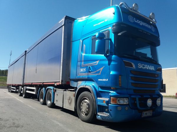 TKH Logisticsin Scania R620
TKH Logistics Oy:n Scania R620 b-juna.
Avainsanat: TKH-Logistics Scania R620 Shell Hirvaskangas B-Juna