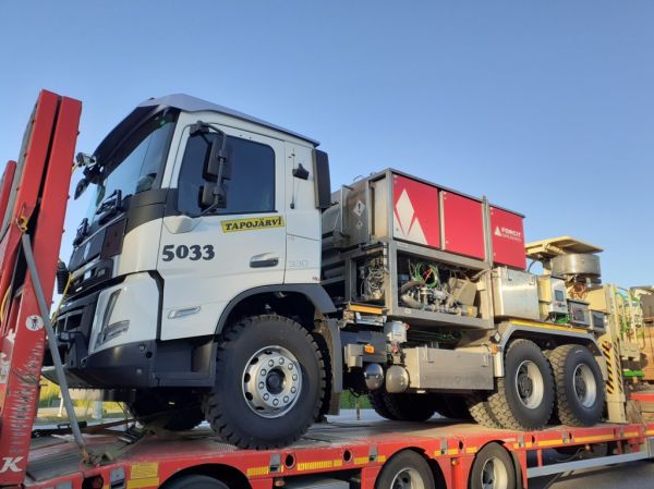 Tapojärven Volvo FMX330
Tapojärvi Oy:n Volvo FMX330 räjähdeajoneuvo.
Avainsanat: Tapojärvi Volvo FMX330 Forcit ABC Hirvaskangas