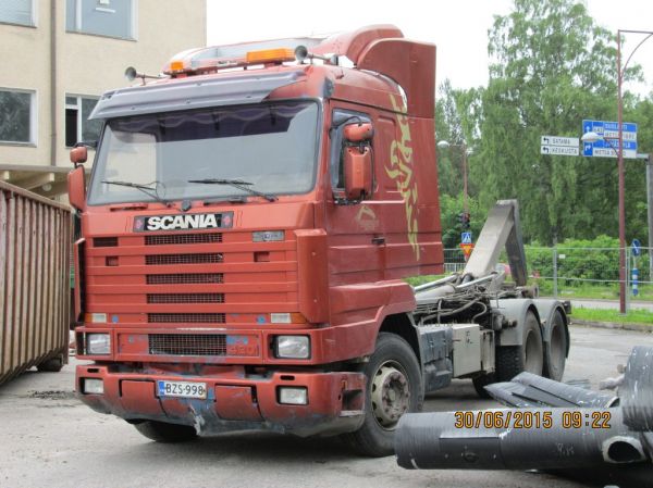 Totaalipurun Scania
Totaalipurku Oy:n Scania koukkulava-auto.
Avainsanat: Totaalipurku Scania
