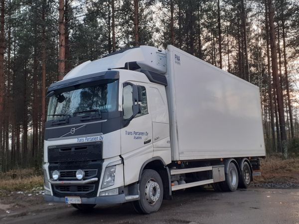 Trans Partasen Volvo FH500
Trans Partanen Oy:n Volvo FH500 rahtiauto.
Avainsanat: Trans-Partanen Volvo FH500 Shell Hirvaskangas Ministeri