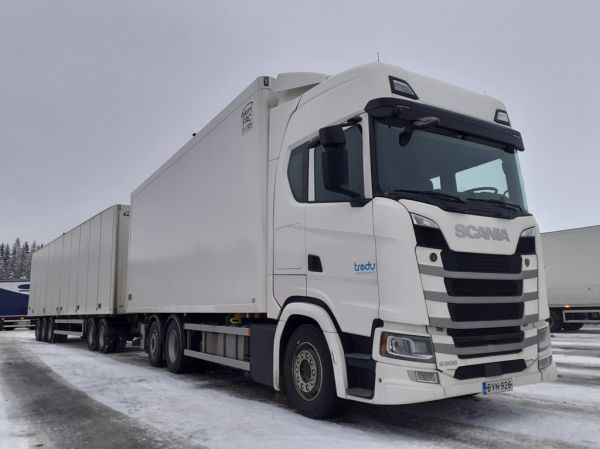  Tredun Scania S500 
Tampereen seudun ammattiopisto Tredun Scania S500 täysperävaunuyhdistelmä.
Avainsanat: Tredu Scania S500 ABC Hirvaskangas