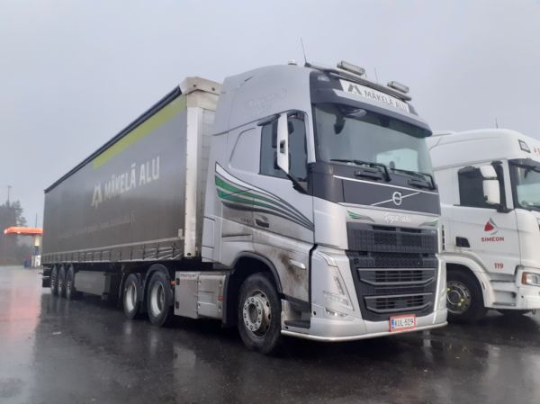 Klikkaa kuvaa nähdäksesi se täysikokoisena
==============
V-M Raja-Ahon Volvo FH500
V-M Raja-aho Ky:n Volvo FH500 puoliperävaunuyhdistelmä.
Avainsanat: Raja-Aho Volvo FH500 Mäkelä-Alu ABC Hirvaskangas V-M Raja-Ahon Volvo FH500
V-M Raja-aho Ky:n Volvo FH500 puoliperävaunuyhdistelmä.
Avainsanat: Raja-Aho Volvo FH500 Mäkelä-Alu ABC Hirvaskangas