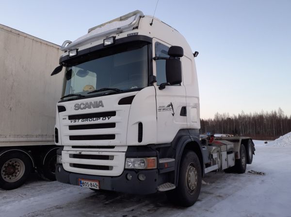 VST Groupin Scania R500
VST Group Oy:n Scania R500 koukkulava-auto.
Avainsanat: VST Group Scania R500 Hirvaskangas