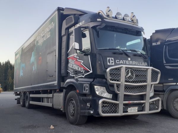 V Koljosen MB Actros
V Koljonen Oy:n MB Actros huoltoauto.
Avainsanat: Koljonen MB Actros ABC Hirvaskangas