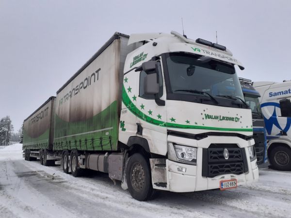 Viialan Liikenteen Renault 
Viialan Liikenne Oy:n Renault täysperävaunuyhdistelmä. 
Avainsanat: Viialan-Liikenne Renault ABC Hirvaskangas