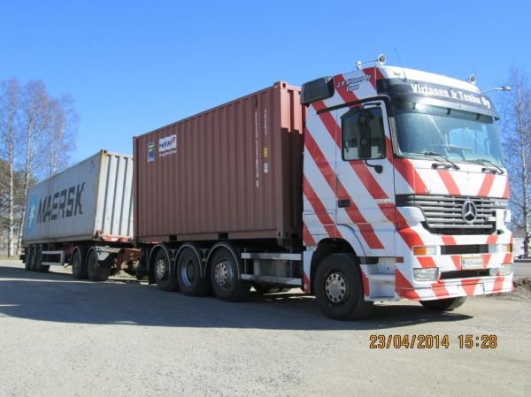 Kuljetus Virtanen&Tenhun MB 3540 Actros 
Kuljetus Virtanen&Tenhu Oy:n  MB 3540 Actros täysperävaunuyhdistelmä.
Avainsanat: Virtanen&Tenhu MB 3540 Actros