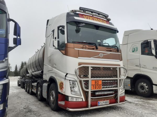 J Virtasen Volvo FH 
J Virtasen Volvo FH säiliöyhdistelmä. 
Avainsanat: J-Virtanen Volvo FH ABC Hirvaskangas