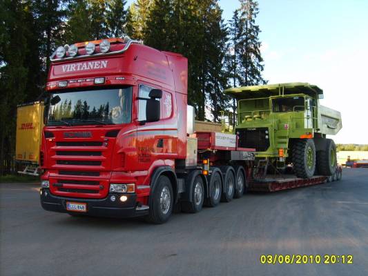 Virtasen Scania R580
Virtanen Ky:n Scania R580 lavettiyhdistelmä.
Avainsanat: Virtanen Scania R580 ABC Hirvaskangas