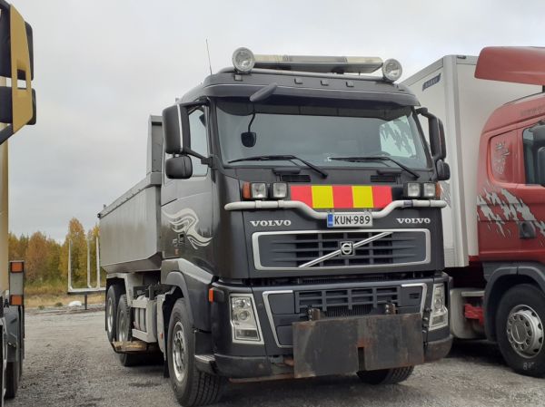 Volvo FH520
Volvo FH520 sora-auto.
Avainsanat: Volvo FH520 Hirvaskangas