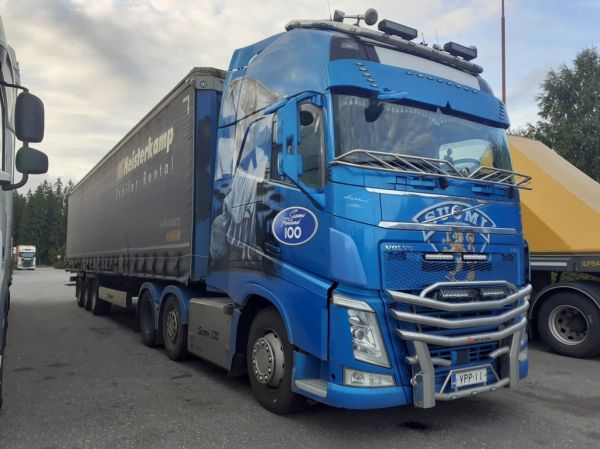 Klikkaa kuvaa nähdäksesi se täysikokoisena
==============
Volvo FH
Volvo FH puoliperävaunuyhdistelmä.
Avainsanat: Volvo FH Suomineito Suomi-100 ABC Hirvaskangas Volvo FH
Volvo FH puoliperävaunuyhdistelmä.
Avainsanat: Volvo FH Suomineito Suomi-100 ABC Hirvaskangas
