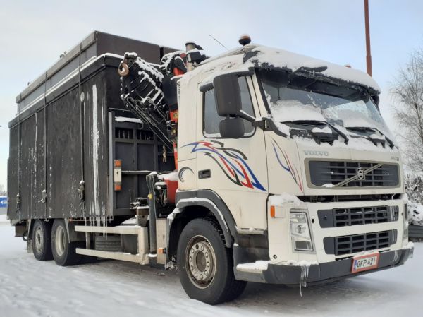 Volvo FM9
Nosturilla varustettu Volvo FM9.
Avainsanat: Volvo FM9 ABC Hirvaskangas