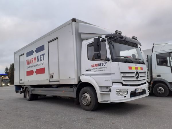 Warmnetin MB 1224 Atego
Warmnet Oy:n MB 1224 Atego huoltoauto.
Avainsanat: Warmnet MB 1224 Atego ABC Hirvaskangas