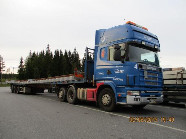 Kuljetus Welinin Scania 124 
Kuljetus Welin Oy:n Scania 124 puoliperävaunuyhdistelmä
Avainsanat: Welin Scania 124 ABC Hirvaskangas 4