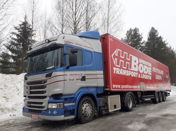 Wickman Transportin Scania R410
Wickman Transportin Scania R410 puoliperävaunuyhdistelmä.
Avainsanat: Wickman Scania R410 Shell Hirvaskangas