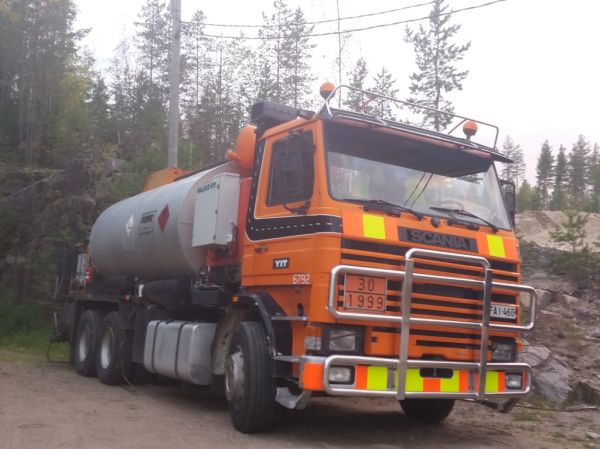 YIT:n Scania 112
YIT:n Scania 112 säiliöauto.
Avainsanat: YIT Scania 112 Hirvaskangas 6792