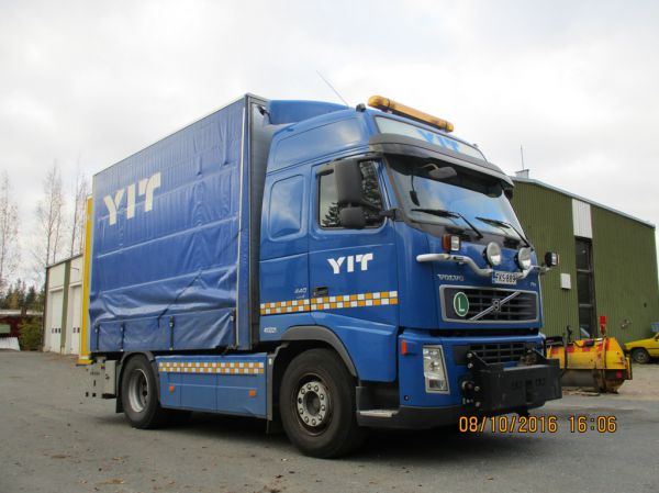 YIT:n Volvo FH440
YIT:n Rakennus Oy:n Volvo FH440.
Avainsanat: YIT Volvo FH440 413221