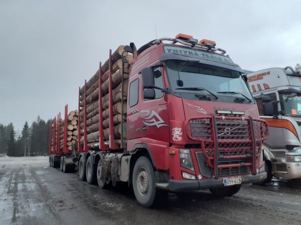 Yhtymä-Tahlon Volvo FH16
Yhtymä-Tahlo Oy:n Volvo FH16 puutavarayhdistelmä.
Avainsanat: Yhtymä-Tahlo Volvo FH16 ABC Hirvaskangas