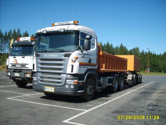 Rikamatin Scania R500 
Rikamat Oy:n Scania R500 sorayhdistelmä.
Avainsanat: Rikamat Scania R500 ABC Hirvaskangas