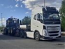 JR_Rahtian_Volvo_FH500_1.jpg