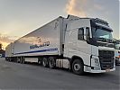 Kiito-Assien_Volvo_FH500_3.jpg