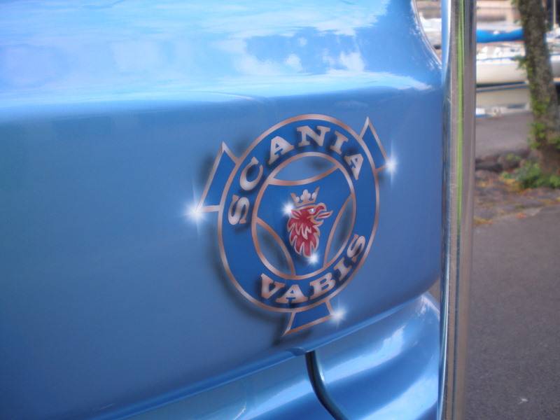 Logo
Vanhukseen koristeena siisti logo
Avainsanat: Scania