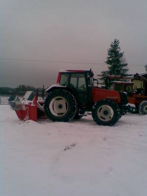 valtra6550 ja esko 3292 booster
pääshän sitä lopultakin uutta linkoa testaamaan ;)
Avainsanat: esko valtra 6550 large1200l lieksa