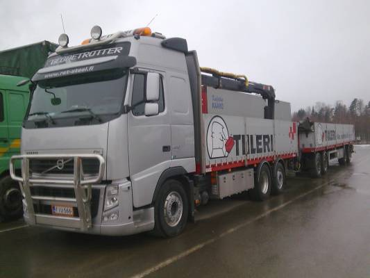 Volvo FH
Tiilerin ajossa oleva Volvo FH 480 Globetrotter
Avainsanat: Tiileri Volvo FH 480 Globetrotter