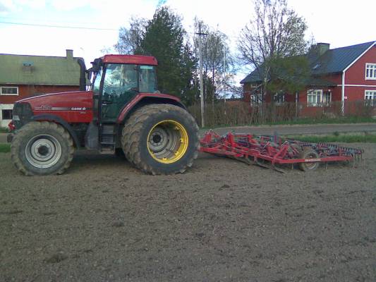 case ih mx 120 ja potila sph 480
Avainsanat: case ih potila