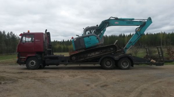 Taistelupari 
Sisu SM300 ja Kobelco 135
Avainsanat: sisu sm sm300 kobelco 135