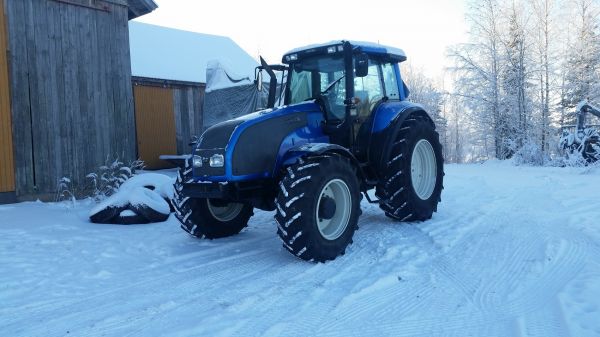 Valtra T190 -07
Tollanen tuli hankittua Fiiun tilalle
Avainsanat: valtra t190 t 190