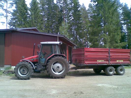 Massey ferguson 4255 ja Tuhti W120
massikka ja tuhti
Avainsanat: massikka tuhti